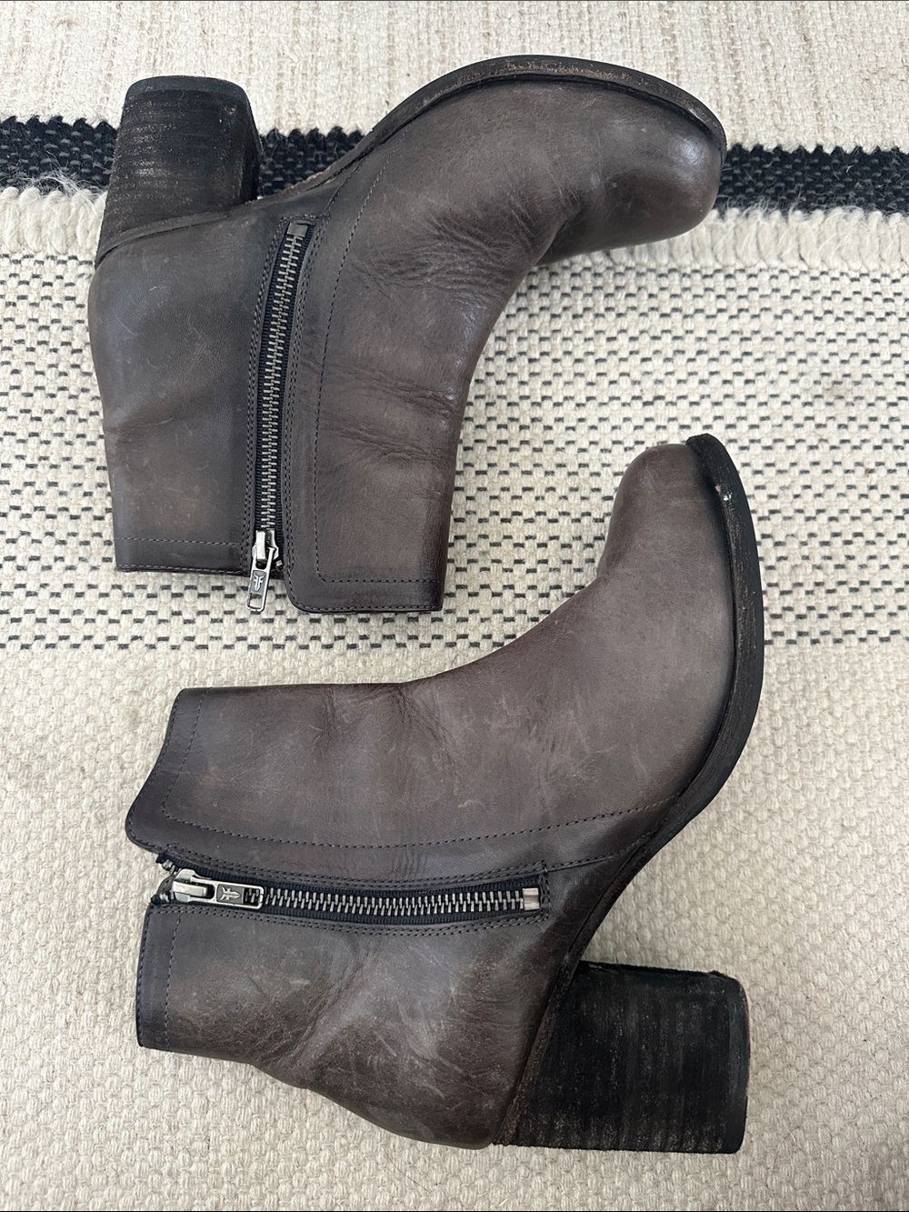 Frye Addie Boot - Picture 5 of 10